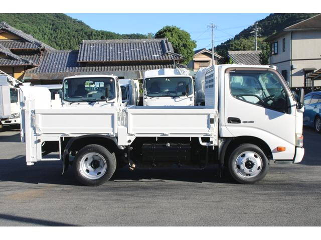 日野デュトロ平ボディ小型（2t・3t）[写真05]