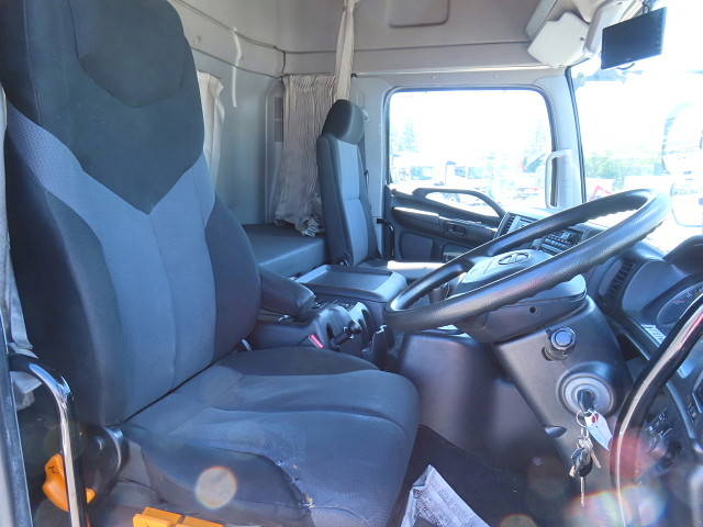 日野プロフィアアルミウイング大型（10t）[写真20]