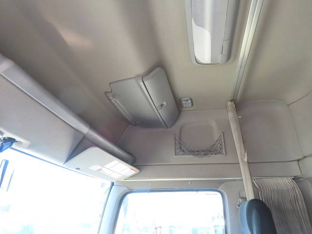 日野プロフィアアルミウイング大型（10t）[写真22]