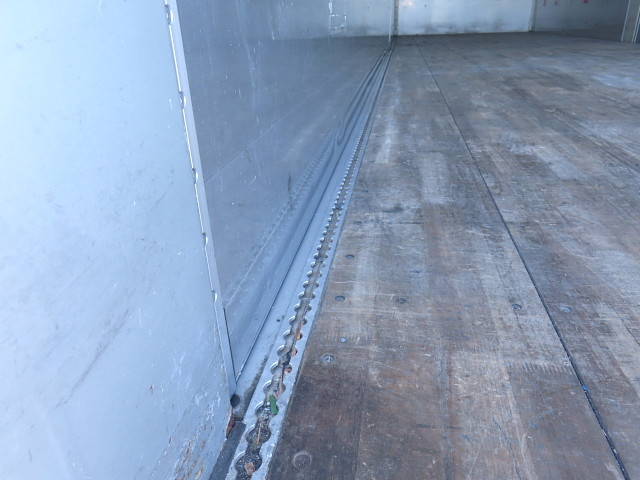 日野プロフィアアルミウイング大型（10t）[写真29]