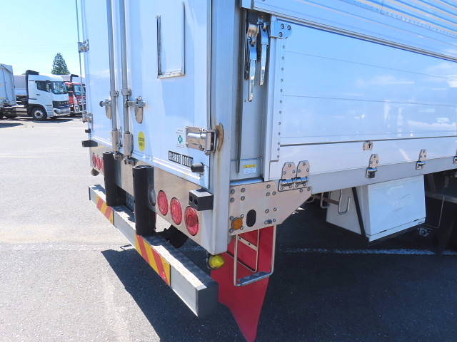 日野プロフィアアルミウイング大型（10t）[写真31]