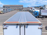 日野プロフィアアルミウイング大型（10t）[写真07]