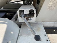 いすゞフォワードミキサー車（コンクリートミキサー）中型（4t）[写真15]