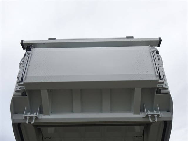 三菱ふそうキャンターパッカー車（塵芥車）小型（2t・3t）[写真13]