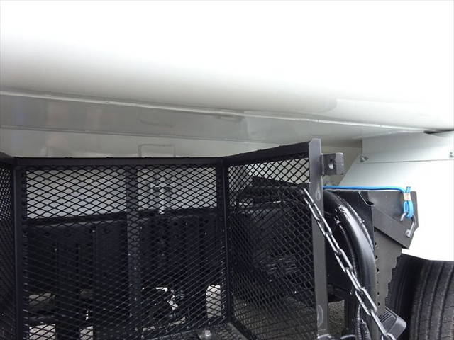 三菱ふそうキャンターパッカー車（塵芥車）小型（2t・3t）[写真04]