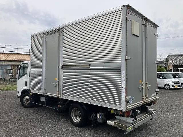 いすゞエルフアルミバン小型（2t・3t）[写真02]