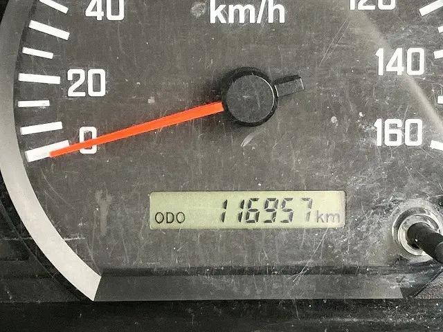 いすゞエルフアルミバン小型（2t・3t）[写真24]