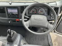 いすゞエルフアルミバン小型（2t・3t）[写真26]