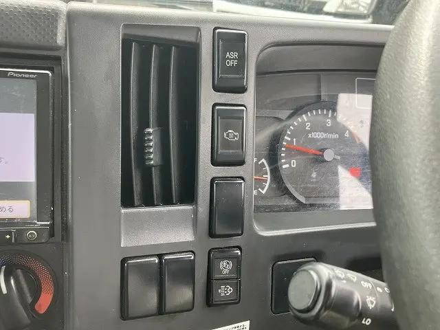 いすゞエルフアルミバン小型（2t・3t）[写真28]