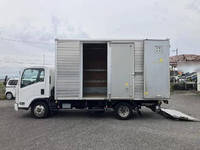 いすゞエルフアルミバン小型（2t・3t）[写真07]