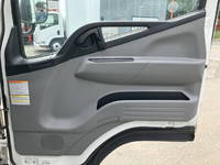 三菱ふそうキャンターアルミバン小型（2t・3t）[写真30]