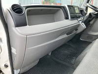 三菱ふそうキャンターアルミバン小型（2t・3t）[写真31]