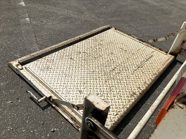 日野デュトロダブルキャブ（Wキャブ）小型（2t・3t）[写真12]