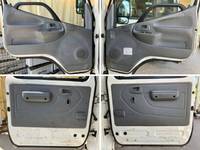 日野デュトロダブルキャブ（Wキャブ）小型（2t・3t）[写真24]