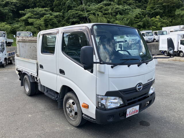 日野デュトロダブルキャブ（Wキャブ）小型（2t・3t）[写真03]