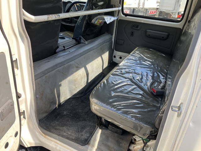 日野デュトロダブルキャブ（Wキャブ）小型（2t・3t）[写真30]