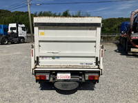 日野デュトロダブルキャブ（Wキャブ）小型（2t・3t）[写真09]