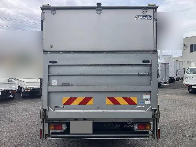 トヨタダイナアルミバン小型（2t・3t）[写真10]