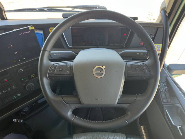 ボルボその他の車種トレーラーヘッド（トラクターヘッド）大型（10t）[写真32]