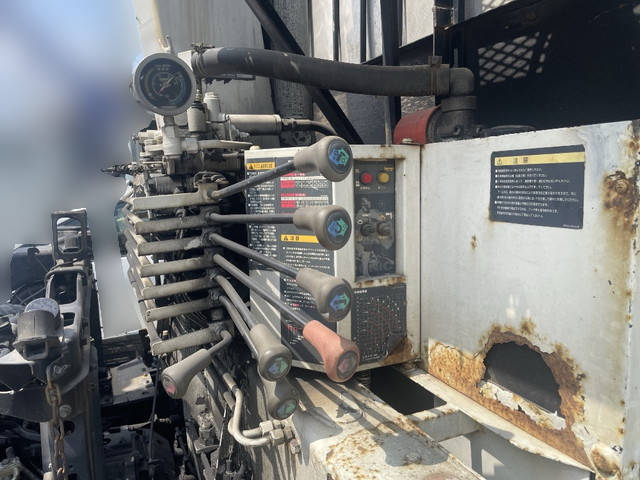 日野レンジャークレーン4段増トン（6t・8t）[写真15]