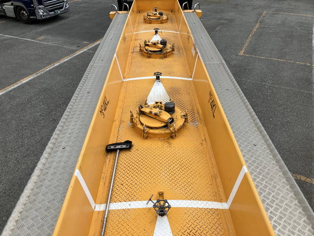 UDトラックスクオンタンク車（タンクローリー）大型（10t）[写真14]