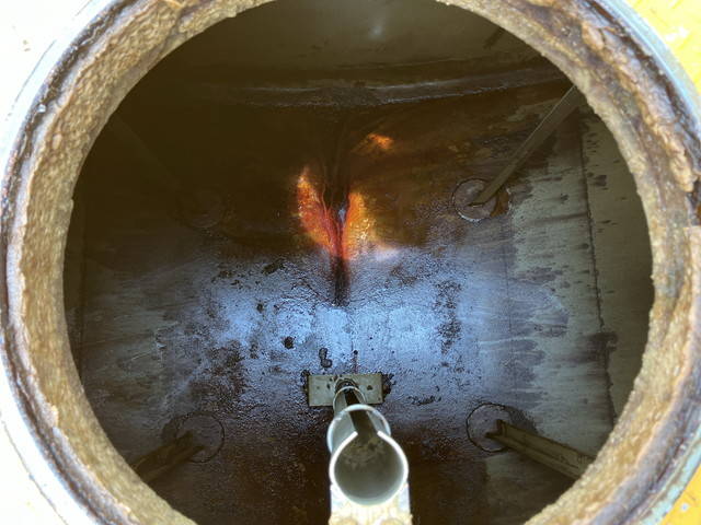 UDトラックスクオンタンク車（タンクローリー）大型（10t）[写真15]