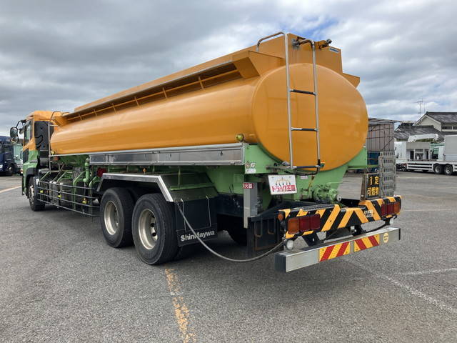 UDトラックスクオンタンク車（タンクローリー）大型（10t）[写真04]