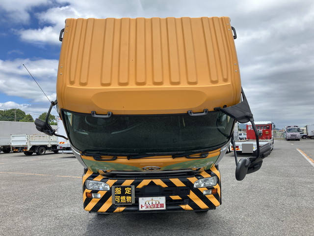 UDトラックスクオンタンク車（タンクローリー）大型（10t）[写真08]