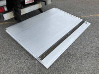 いすゞエルフアルミバン小型（2t・3t）[写真18]