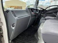 いすゞエルフアルミバン小型（2t・3t）[写真33]