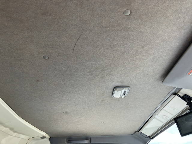 いすゞエルフアルミバン小型（2t・3t）[写真37]