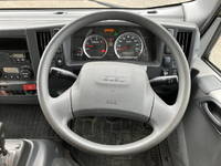 いすゞエルフアルミバン小型（2t・3t）[写真38]