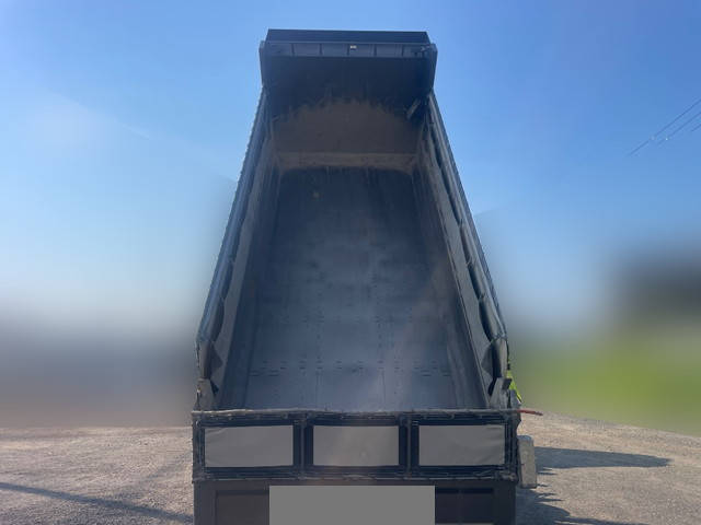 UDトラックスクオンダンプ大型（10t）[写真10]