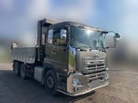 UDトラックスクオンダンプ大型（10t）[写真03]