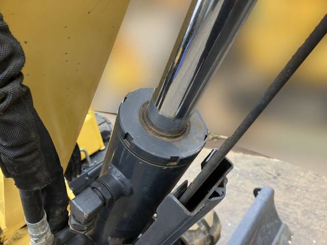 ヤンマーミニユンボ（ミニバックホー）[写真07]