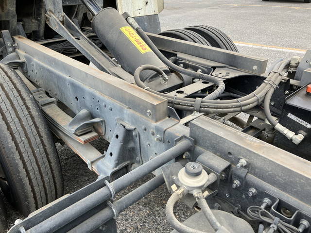 いすゞエルフローダーダンプ小型（2t・3t）[写真17]