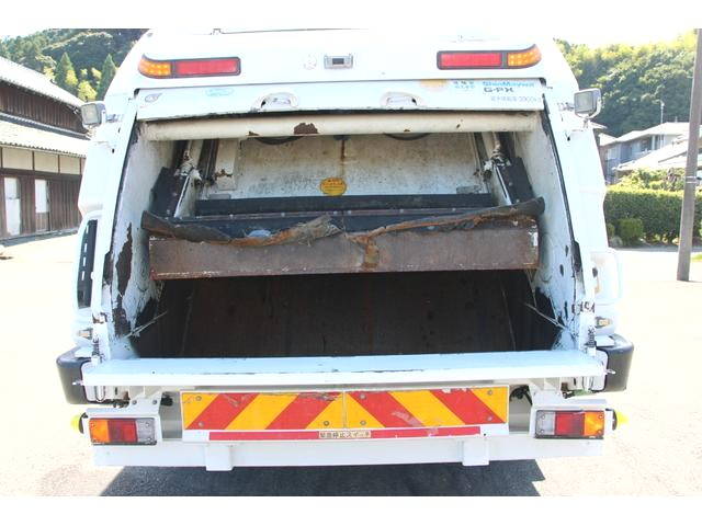 UDトラックスコンドルパッカー車（塵芥車）増トン（6t・8t）[写真16]