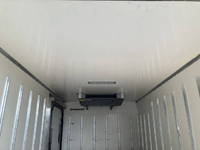 いすゞエルフ冷凍車（冷蔵車）小型（2t・3t）[写真12]