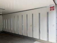 いすゞエルフ冷凍車（冷蔵車）小型（2t・3t）[写真15]