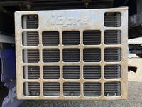 いすゞエルフ冷凍車（冷蔵車）小型（2t・3t）[写真19]