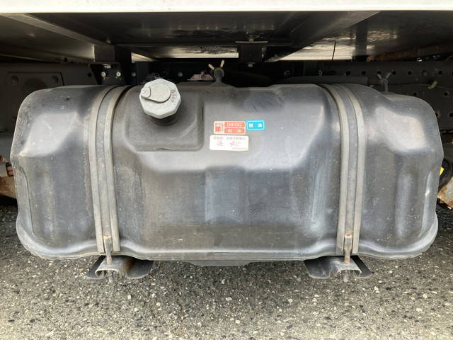 いすゞエルフ冷凍車（冷蔵車）小型（2t・3t）[写真19]