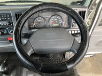 いすゞエルフ冷凍車（冷蔵車）小型（2t・3t）[写真35]