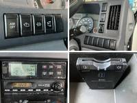 いすゞエルフ冷凍車（冷蔵車）小型（2t・3t）[写真38]