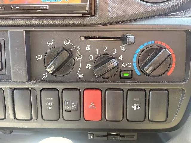 トヨタトヨエースダブルキャブ（Wキャブ）小型（2t・3t）[写真34]