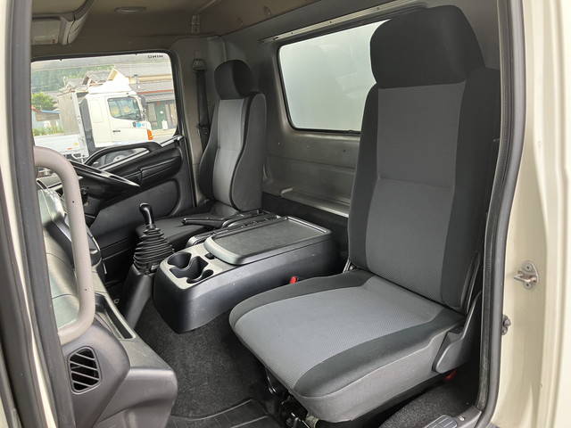 日野レンジャー冷凍車（冷蔵車）中型（4t）[写真31]