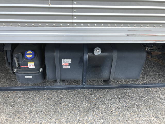 いすゞエルフアルミバン小型（2t・3t）[写真19]