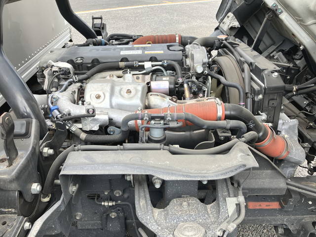 いすゞエルフアルミバン小型（2t・3t）[写真27]