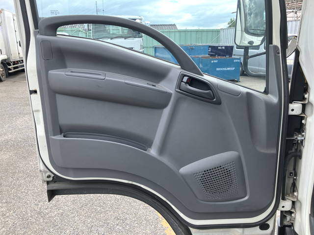 いすゞエルフアルミバン小型（2t・3t）[写真29]