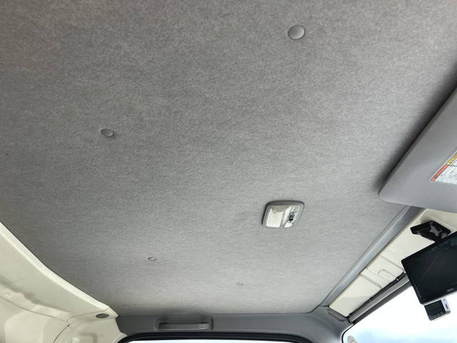 いすゞエルフアルミバン小型（2t・3t）[写真35]