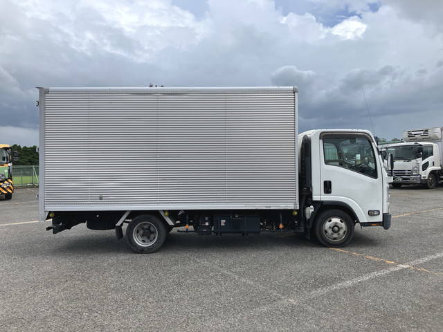 いすゞエルフアルミバン小型（2t・3t）[写真06]